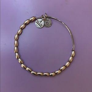 Silver beaded bracelet